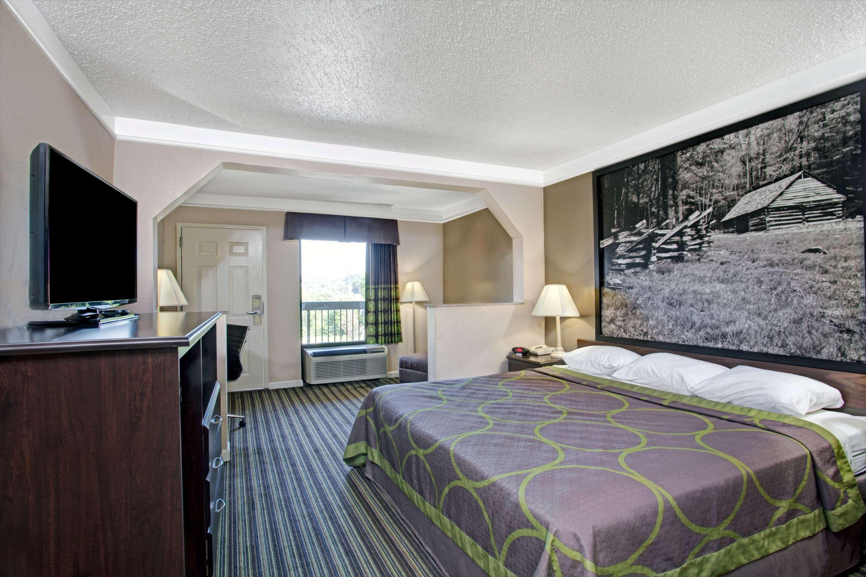 Super 8 By Wyndham Knoxville East Exterior foto